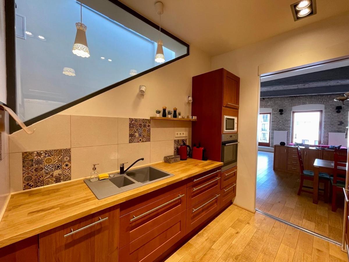 Penthouse W Private Rooftop And Free Parking บูดาเปสต์ ภายนอก รูปภาพ