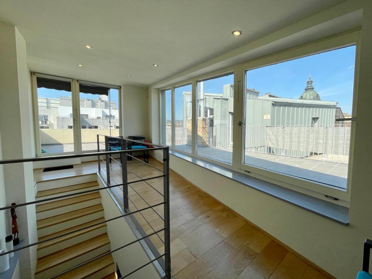 Penthouse W Private Rooftop And Free Parking บูดาเปสต์ ภายนอก รูปภาพ